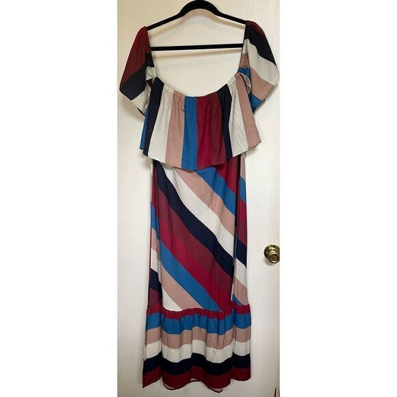 Umgee Dresses Red White And Blue Off The Shoulder Maxi Dress size S NWT - Picture 9 of 11